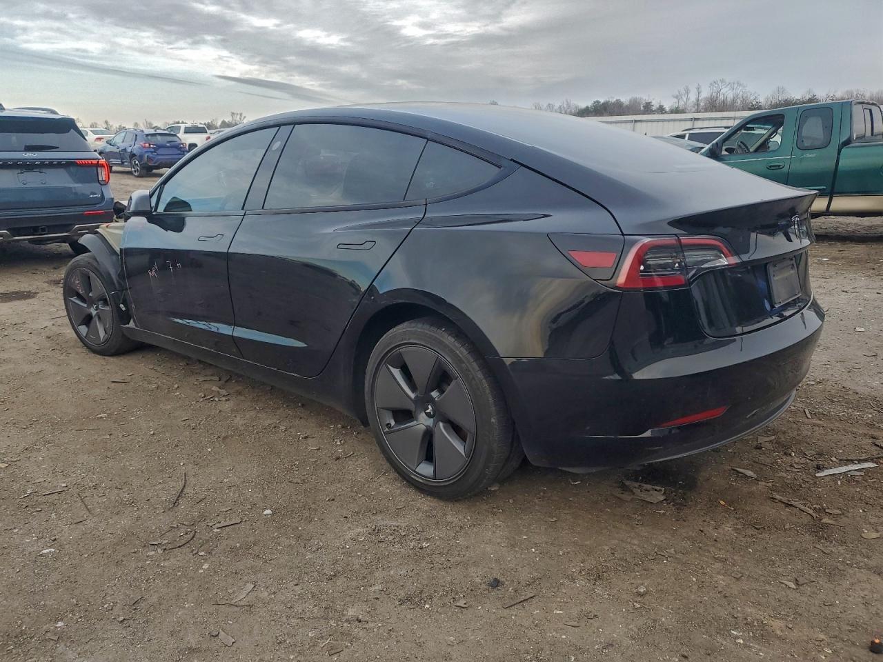 2023 TESLA MODEL 3 photo 4
