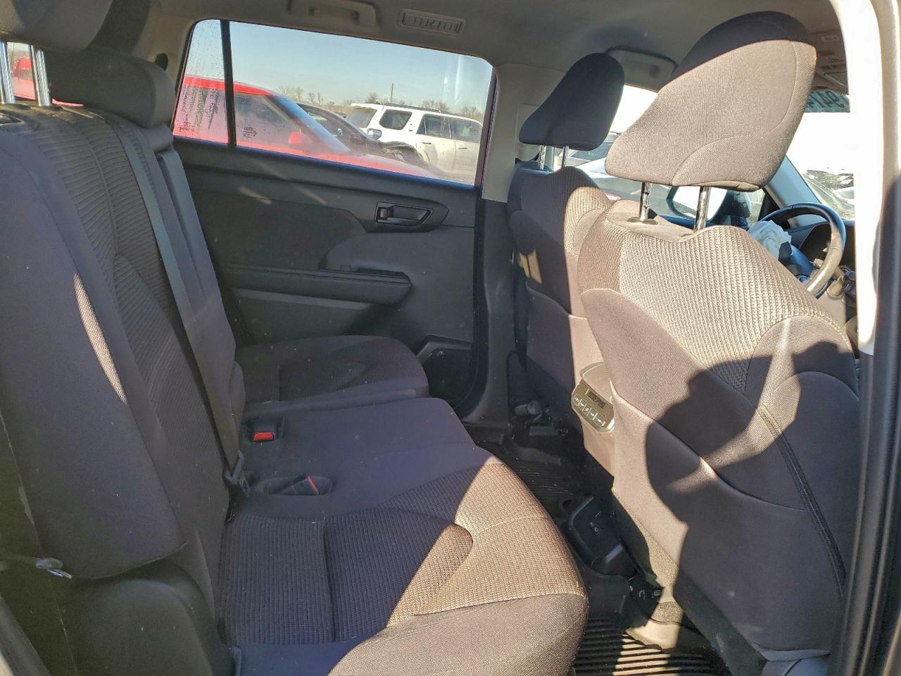 2023 TOYOTA HIGHLANDER HYBRID LE photo 11