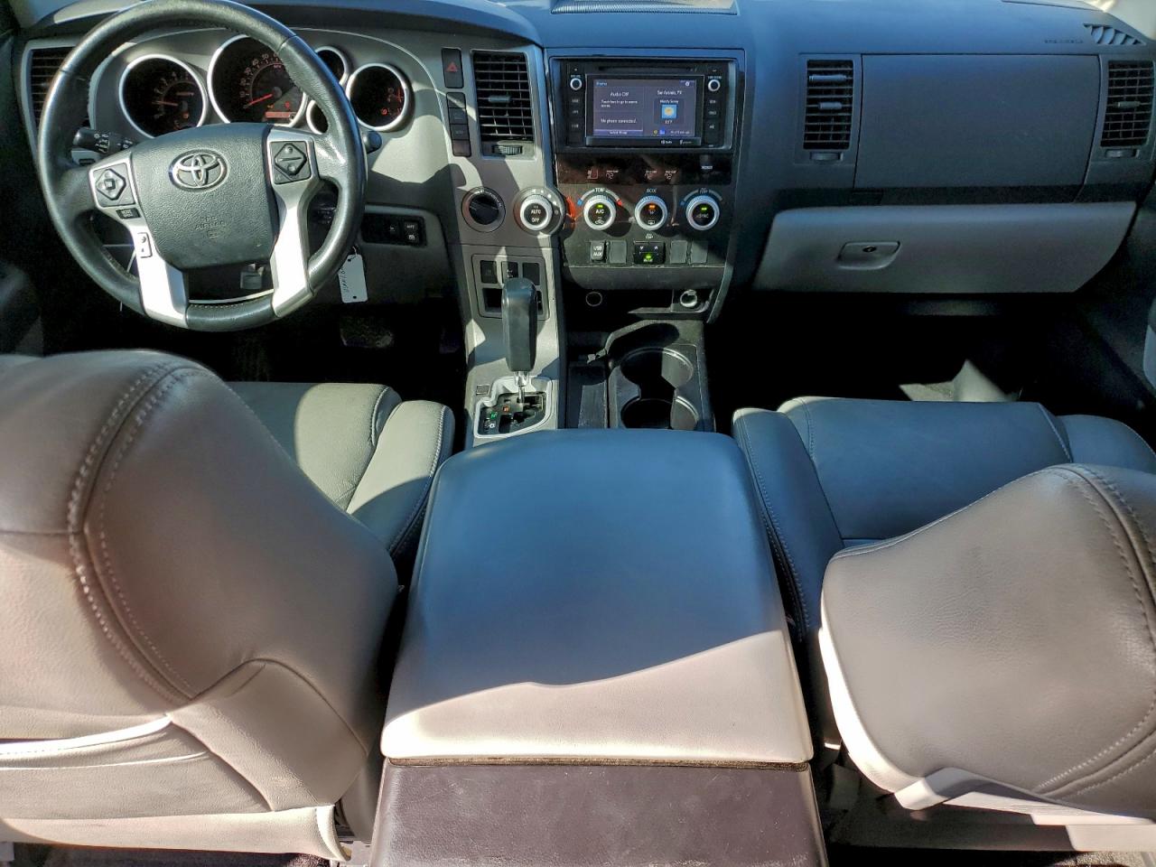 2014 TOYOTA SEQUOIA SR5 photo 8