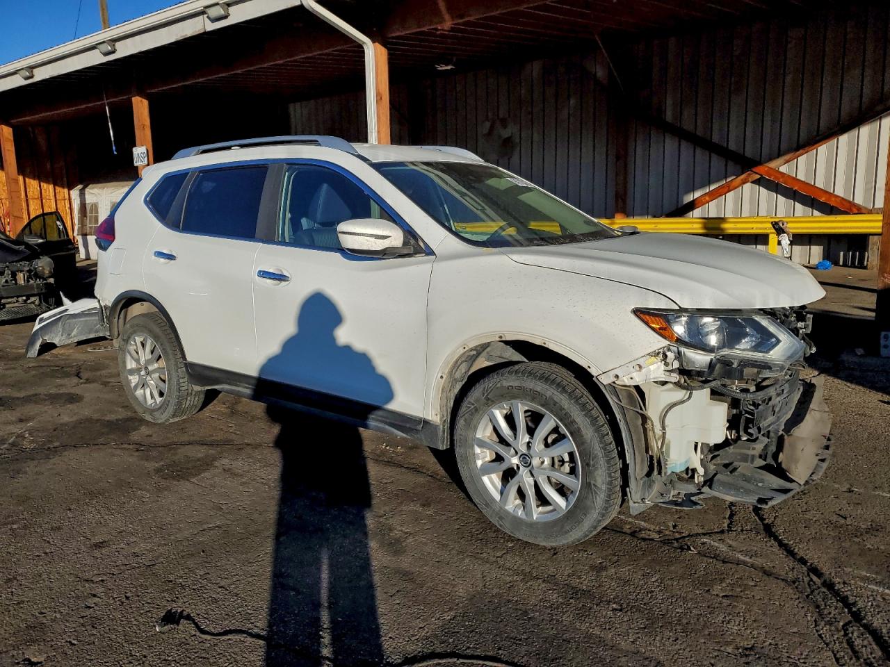 2019 NISSAN ROGUE S photo 4