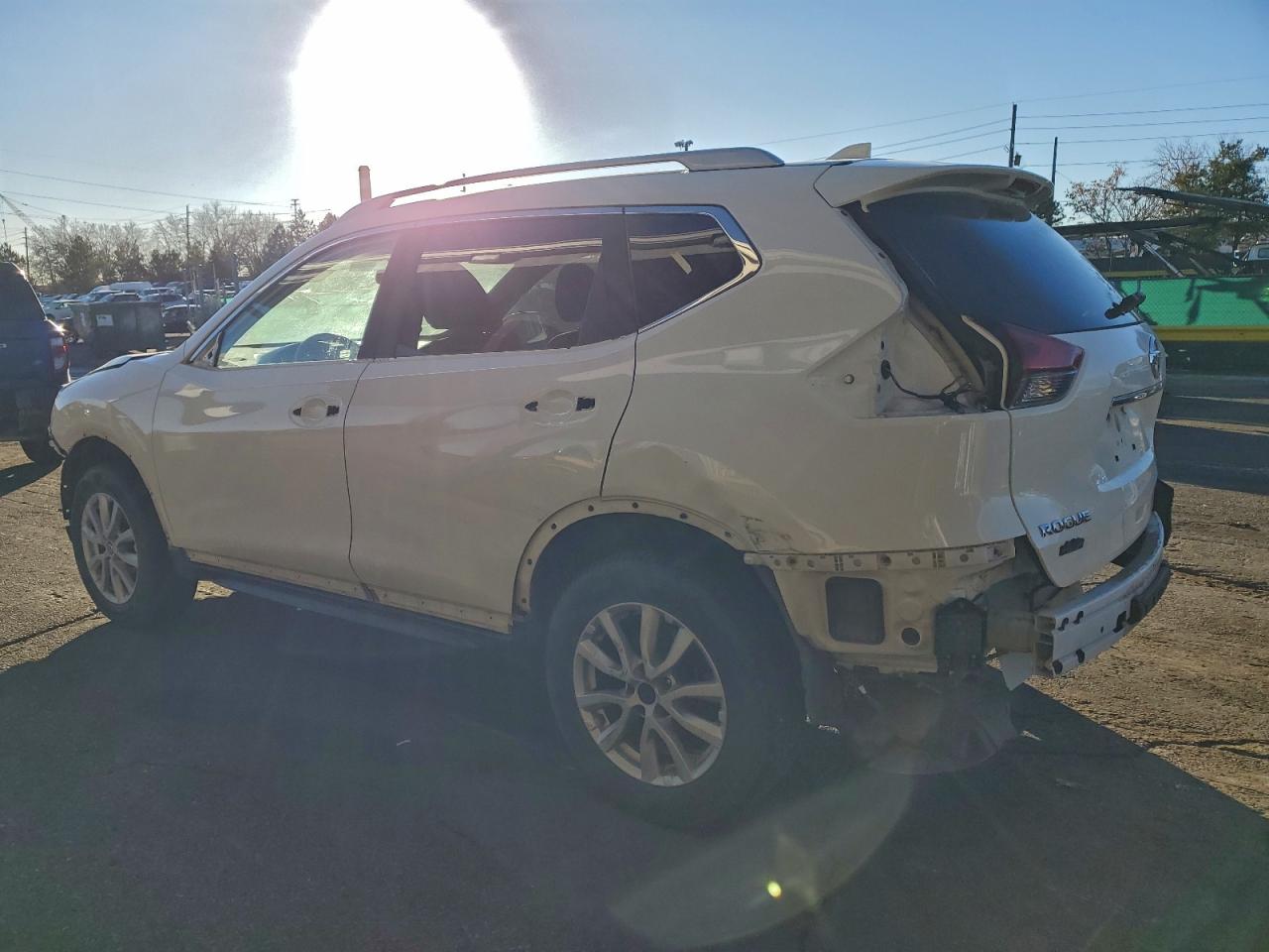 2019 NISSAN ROGUE S photo 2