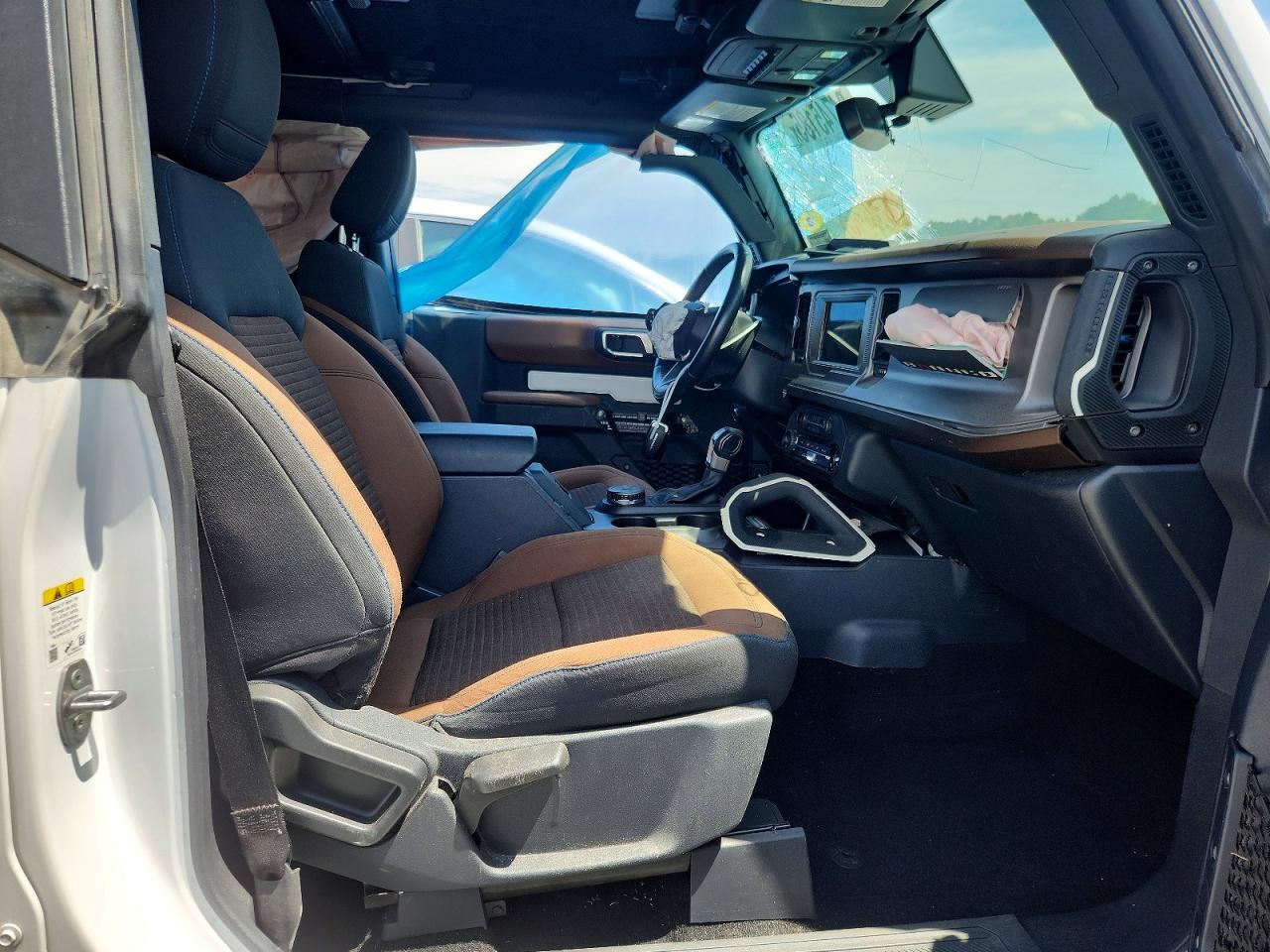 2021 FORD BRONCO BASE photo 13