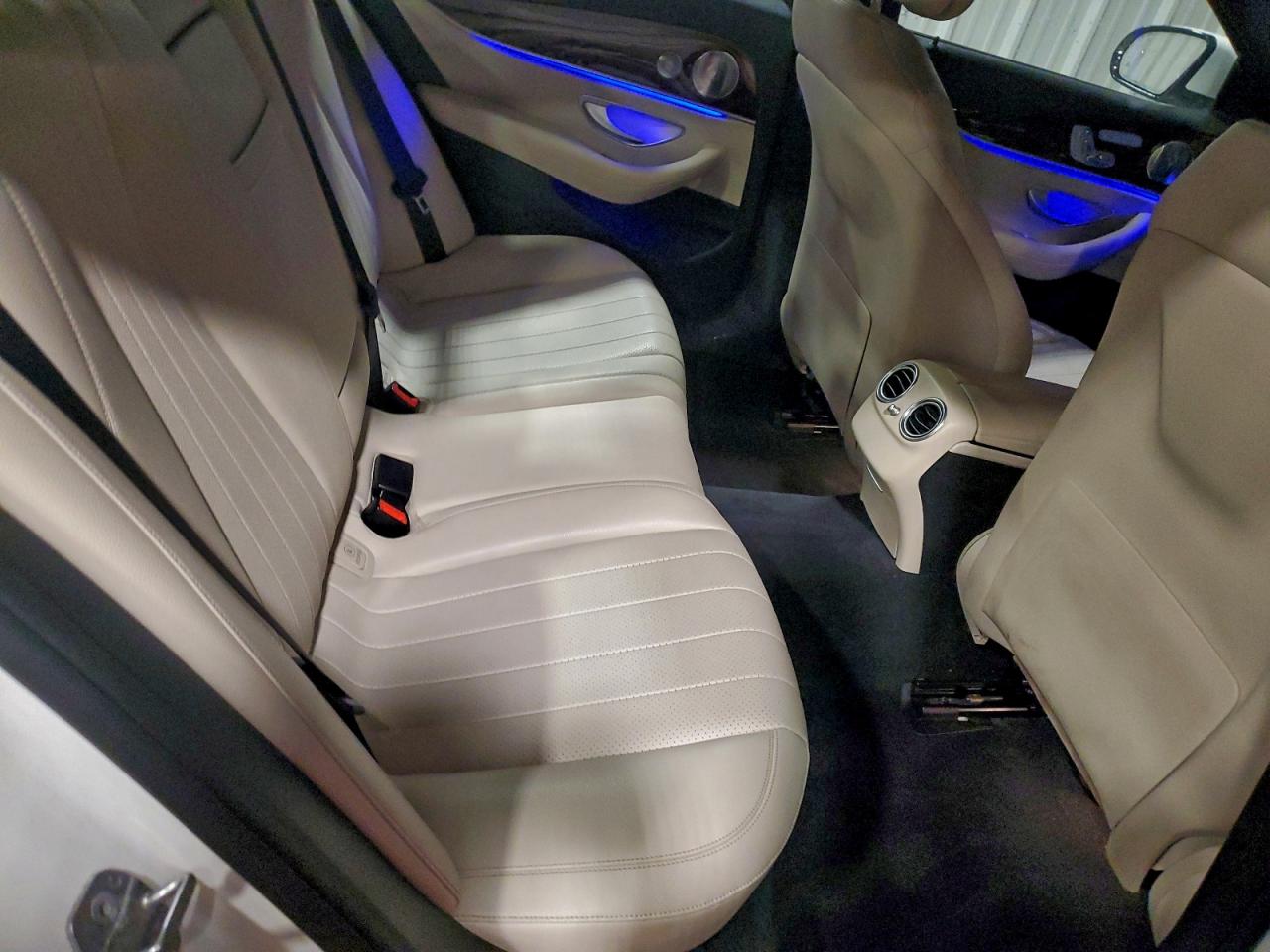 2017 MERCEDES-BENZ E 300 4MATIC photo 19