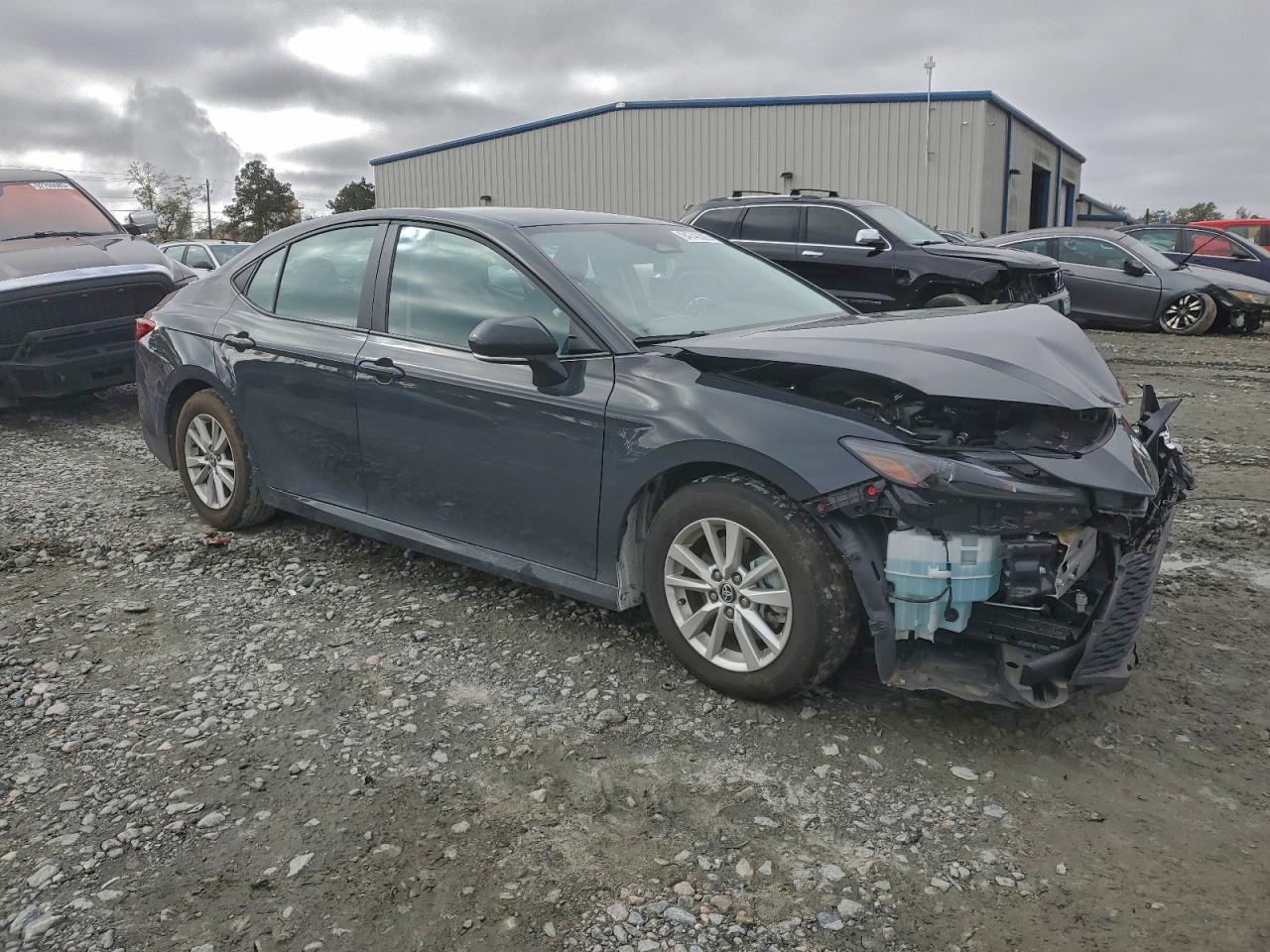 2025 TOYOTA CAMRY XSE photo 4