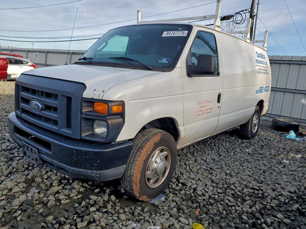 2013 FORD E250