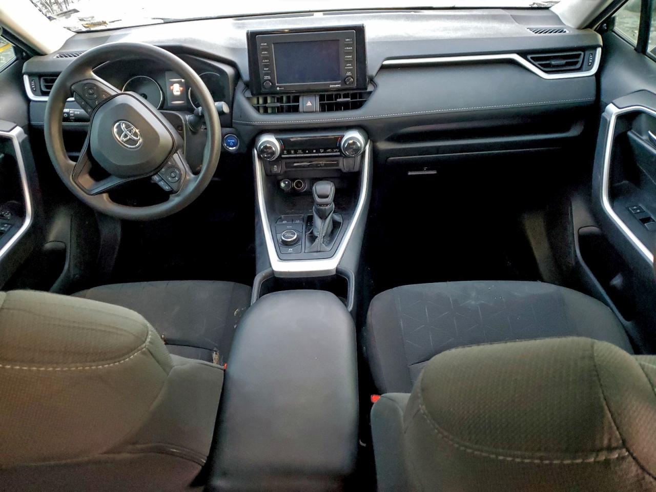 2022 TOYOTA RAV4 XLE photo 22