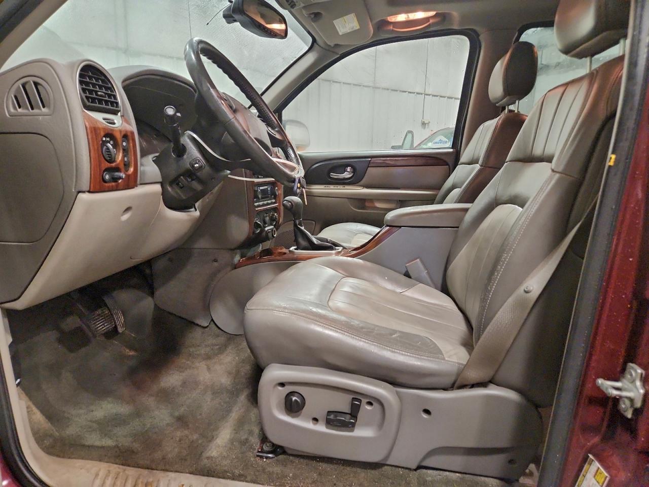2004 GMC ENVOY photo 7