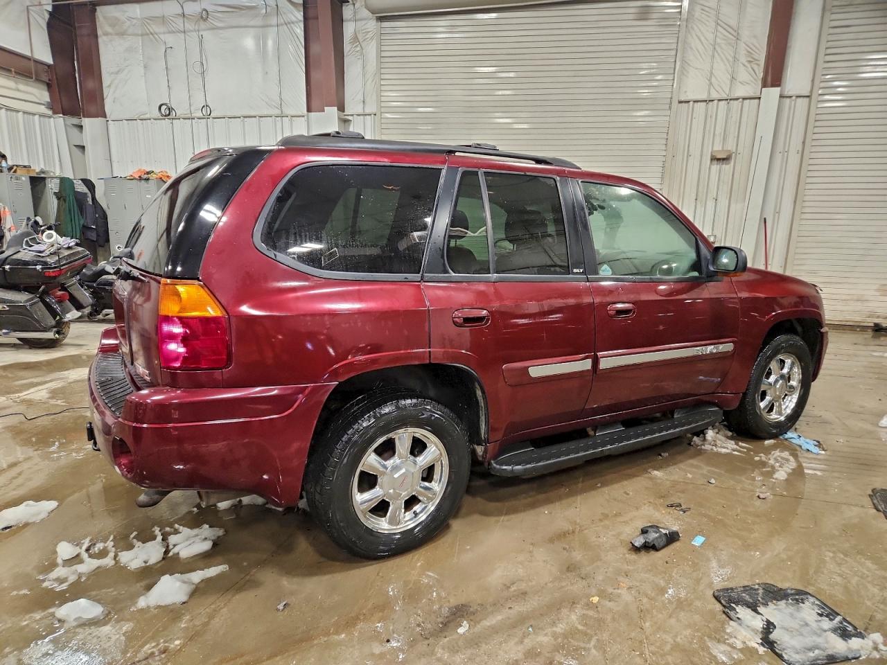 2004 GMC ENVOY photo 3
