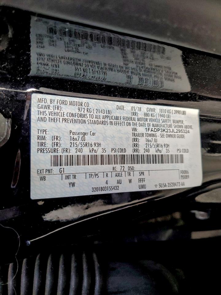 2018 FORD FOCUS SE photo 12
