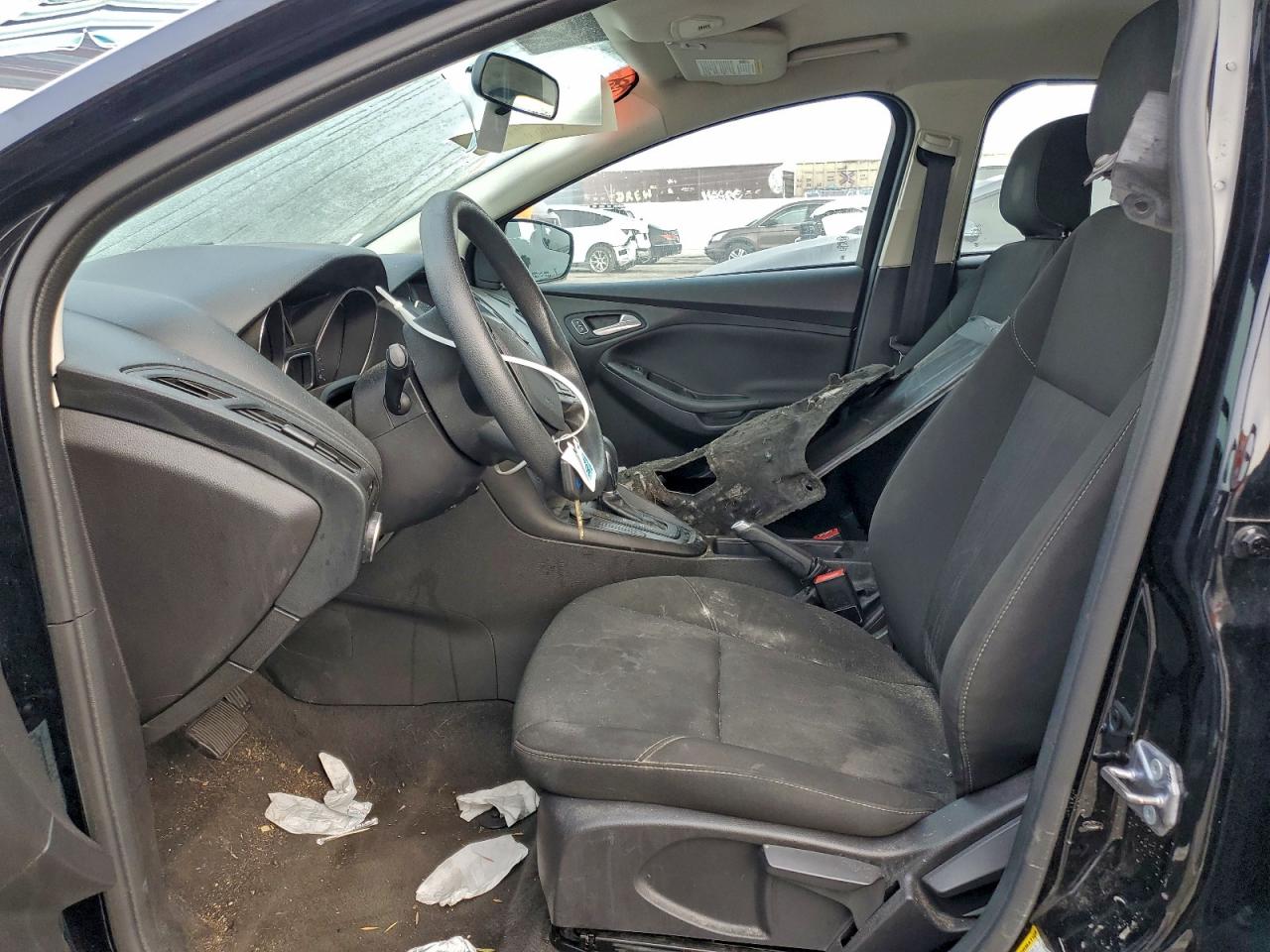 2018 FORD FOCUS SE photo 7
