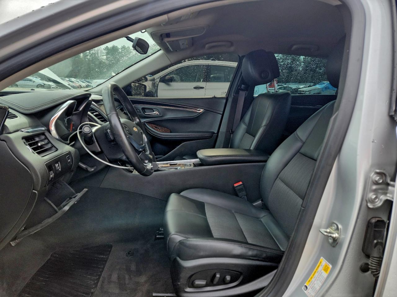 2014 CHEVROLET IMPALA LT photo 7