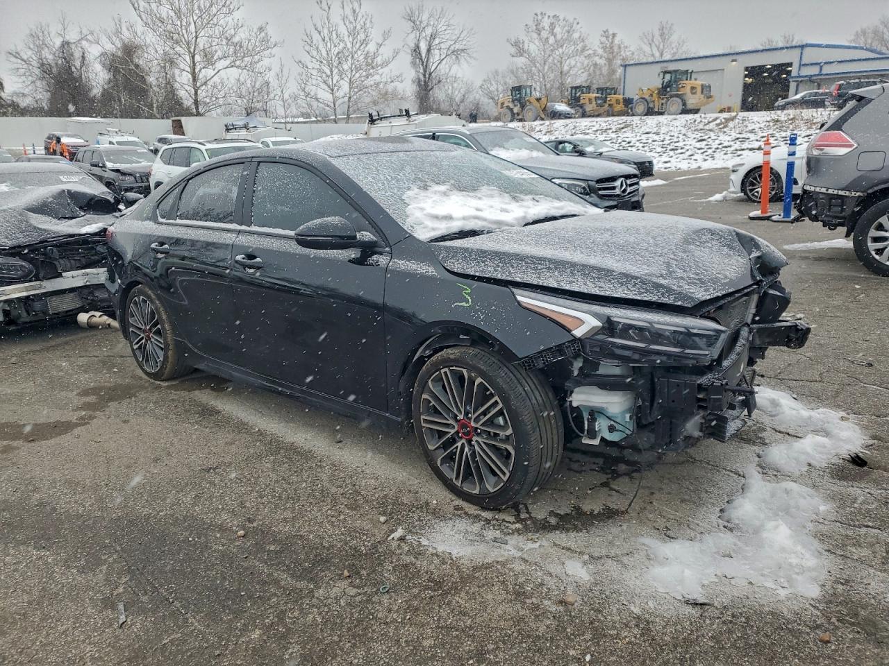 2024 KIA FORTE GT photo 7