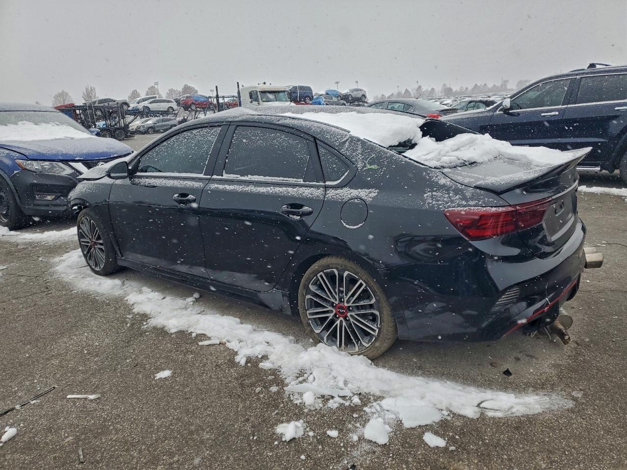 2024 KIA FORTE GT photo 3