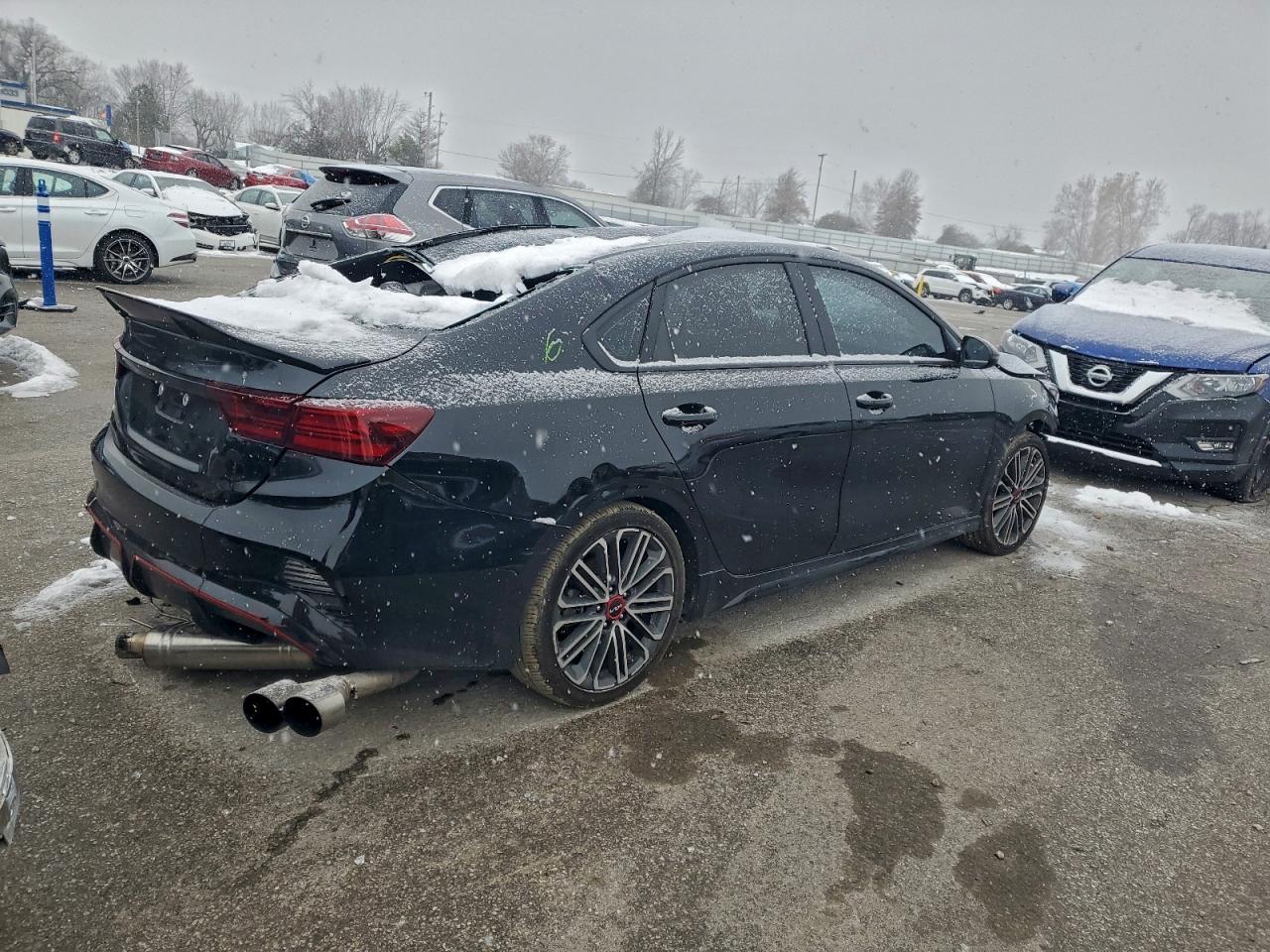 2024 KIA FORTE GT photo 5