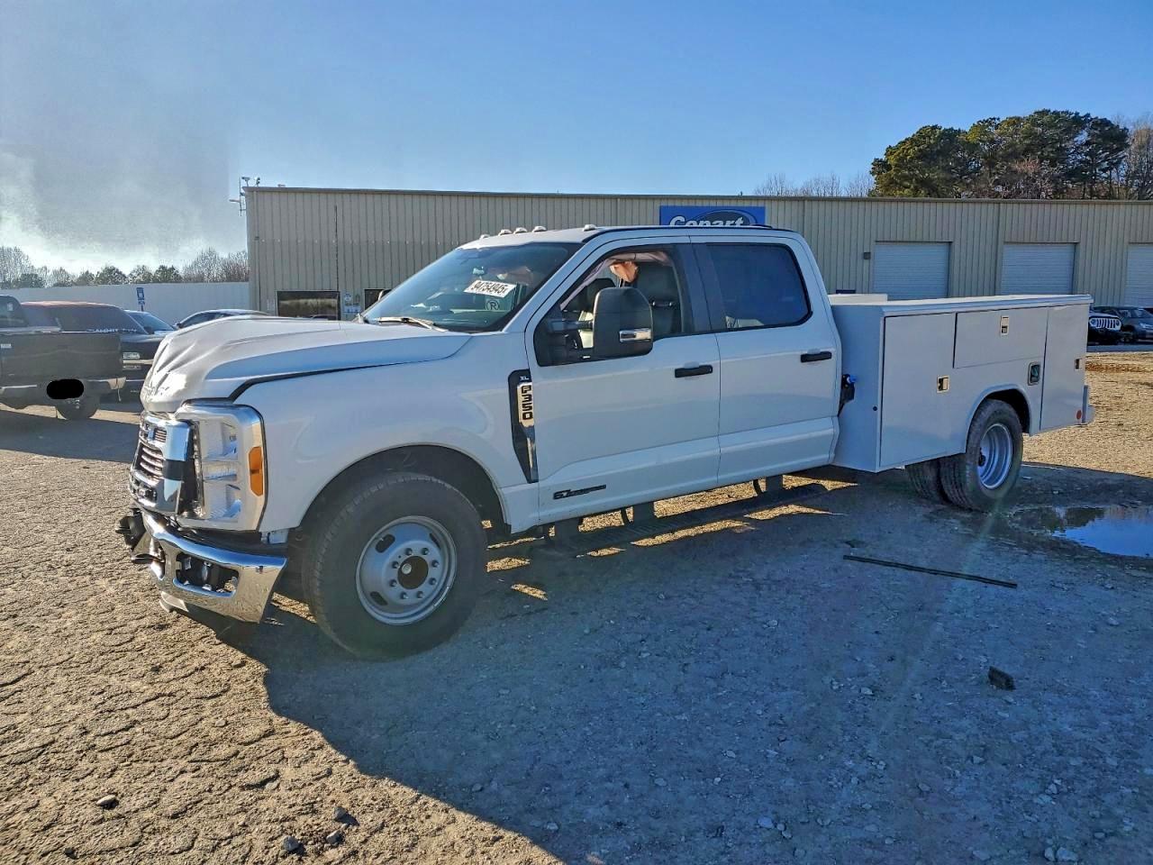 2023 FORD F350 SUPER