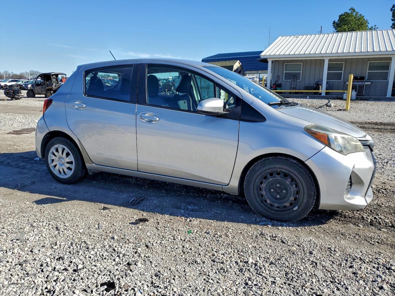 2015 TOYOTA YARIS photo 10