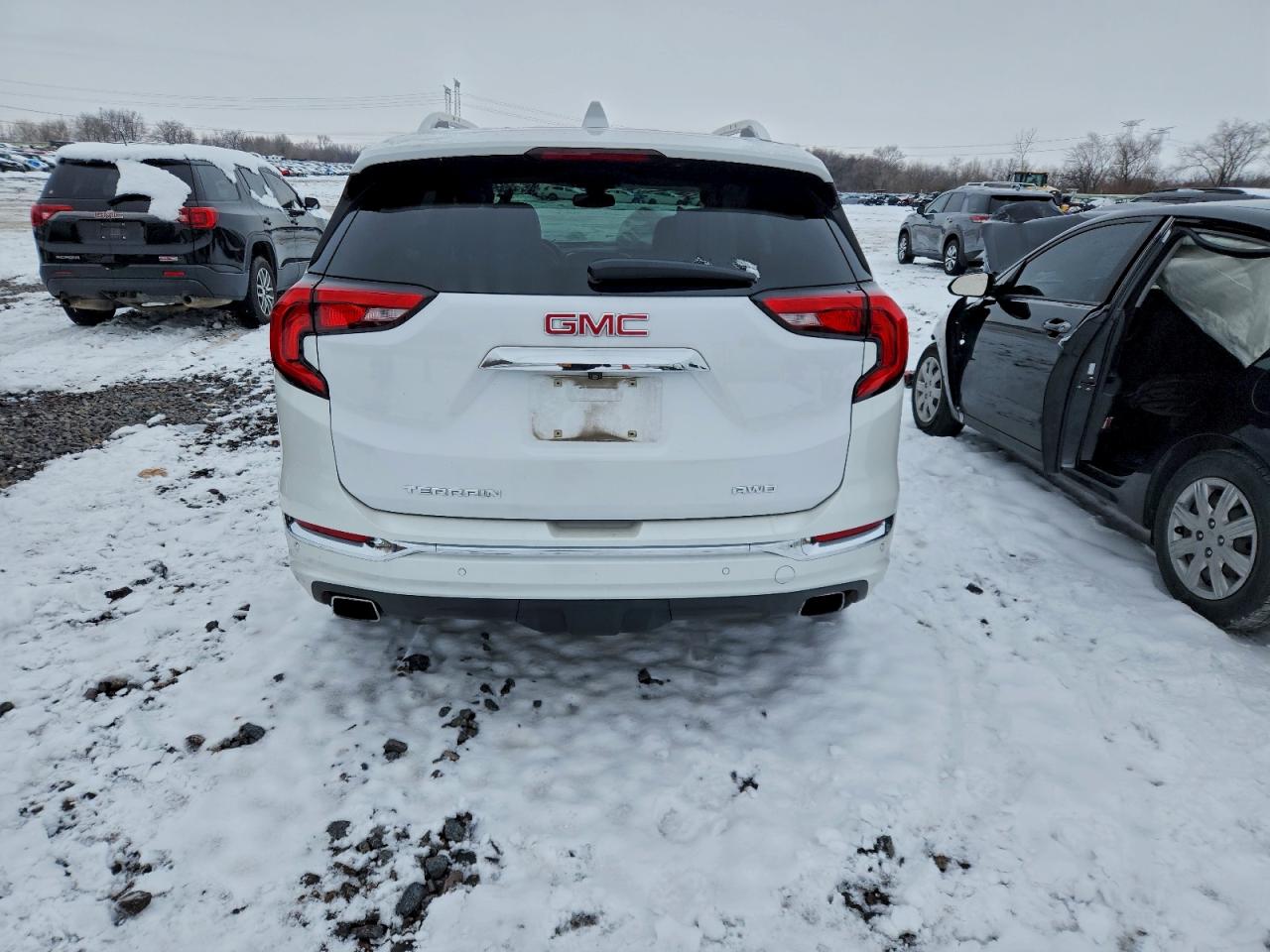 2020 GMC TERRAIN DENALI photo 6