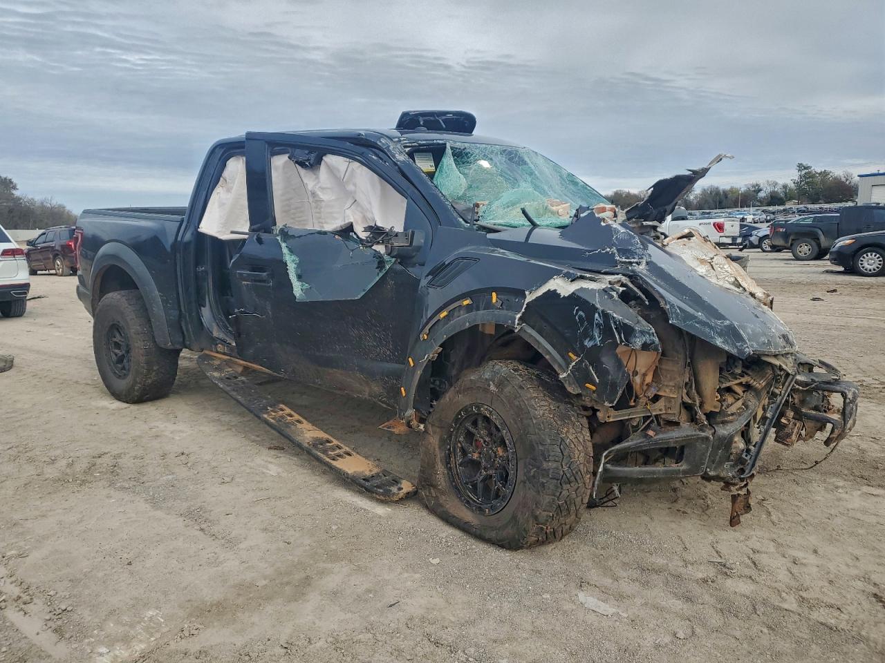 2018 FORD F150 RAPTOR photo 4