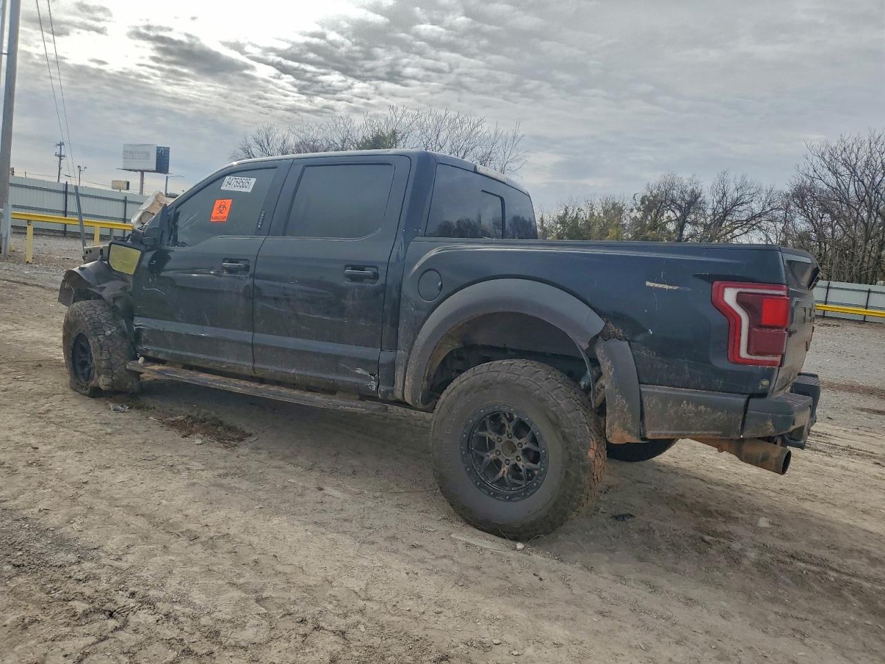 2018 FORD F150 RAPTOR photo 2