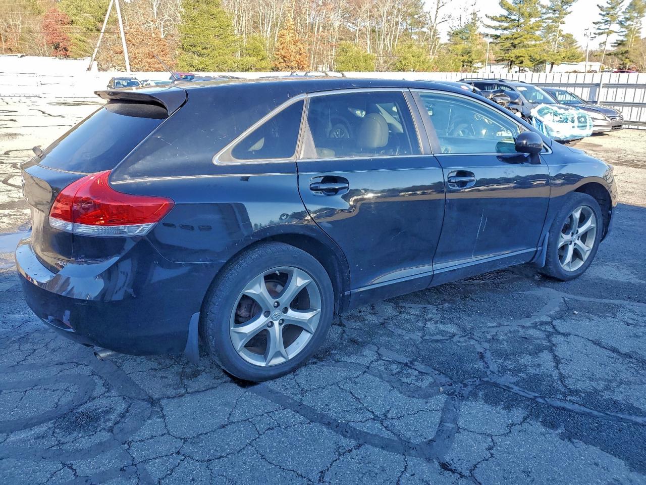 2011 TOYOTA VENZA photo 5