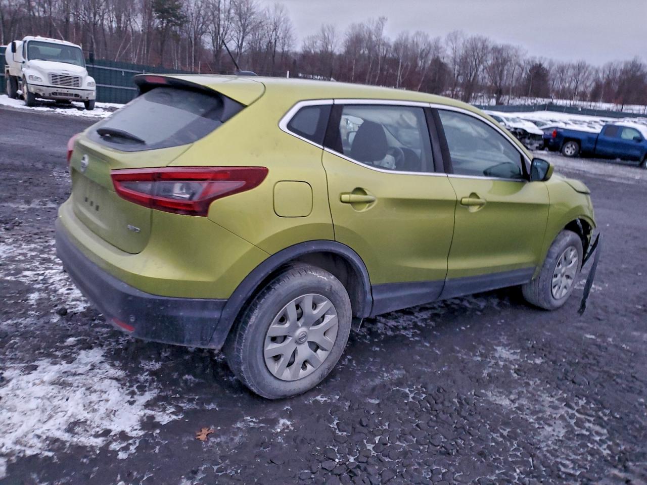 2020 NISSAN ROGUE SPORT S photo 3