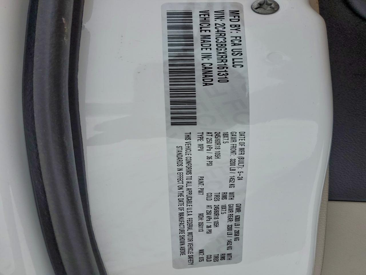 2024 CHRYSLER PACIFICA TOURING L photo 13