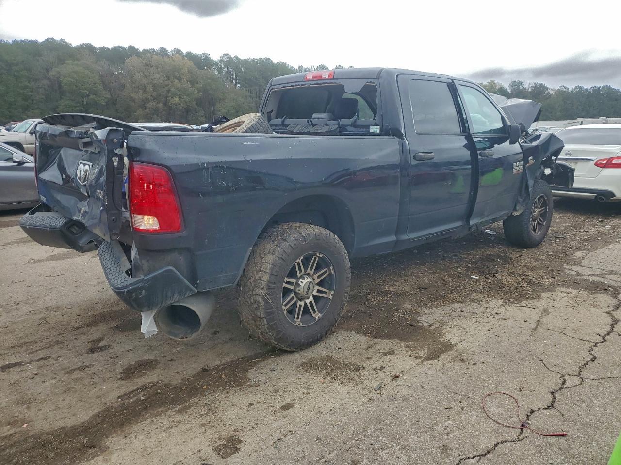 2018 RAM 2500 ST photo 3