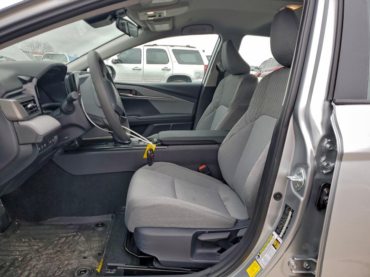 2026 TOYOTA CAMRY photo 7