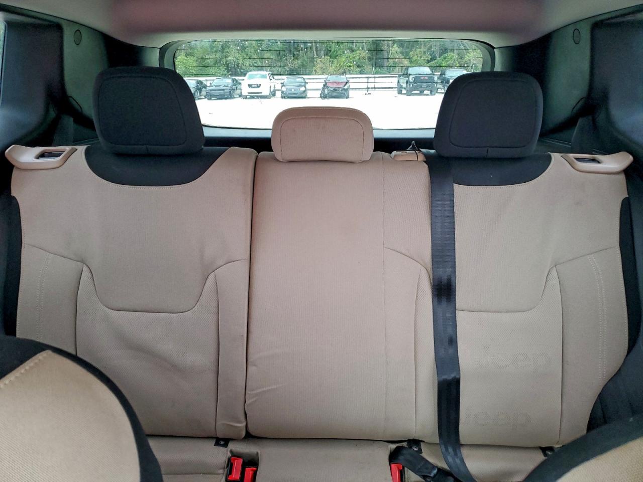 2015 JEEP RENEGADE SPORT photo 10