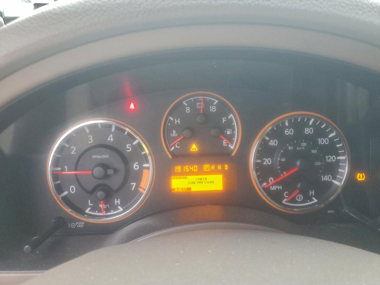 2015 NISSAN ARMADA SV photo 9