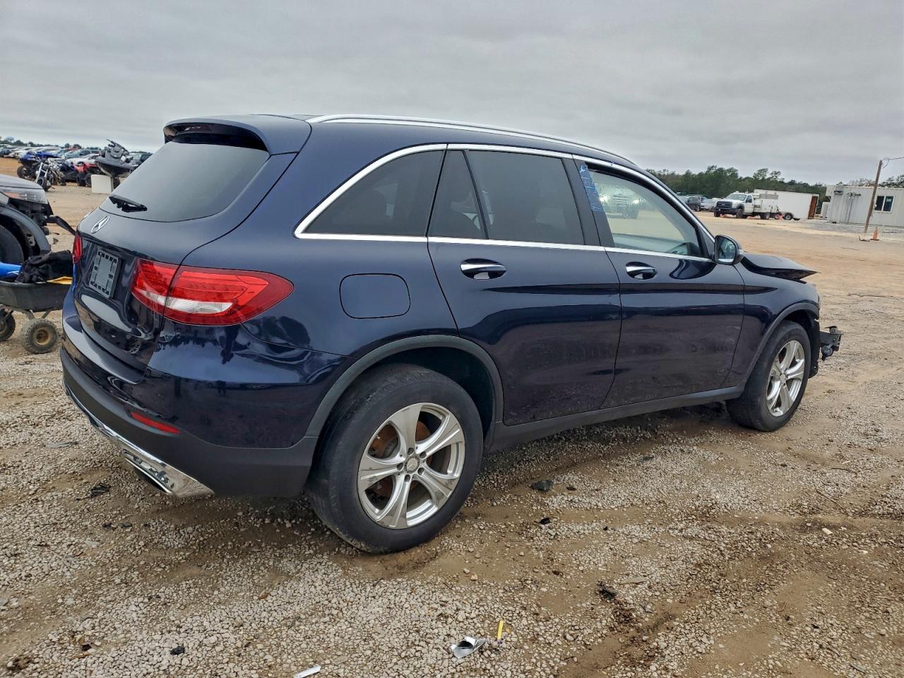 2016 MERCEDES-BENZ GLC 300 photo 7