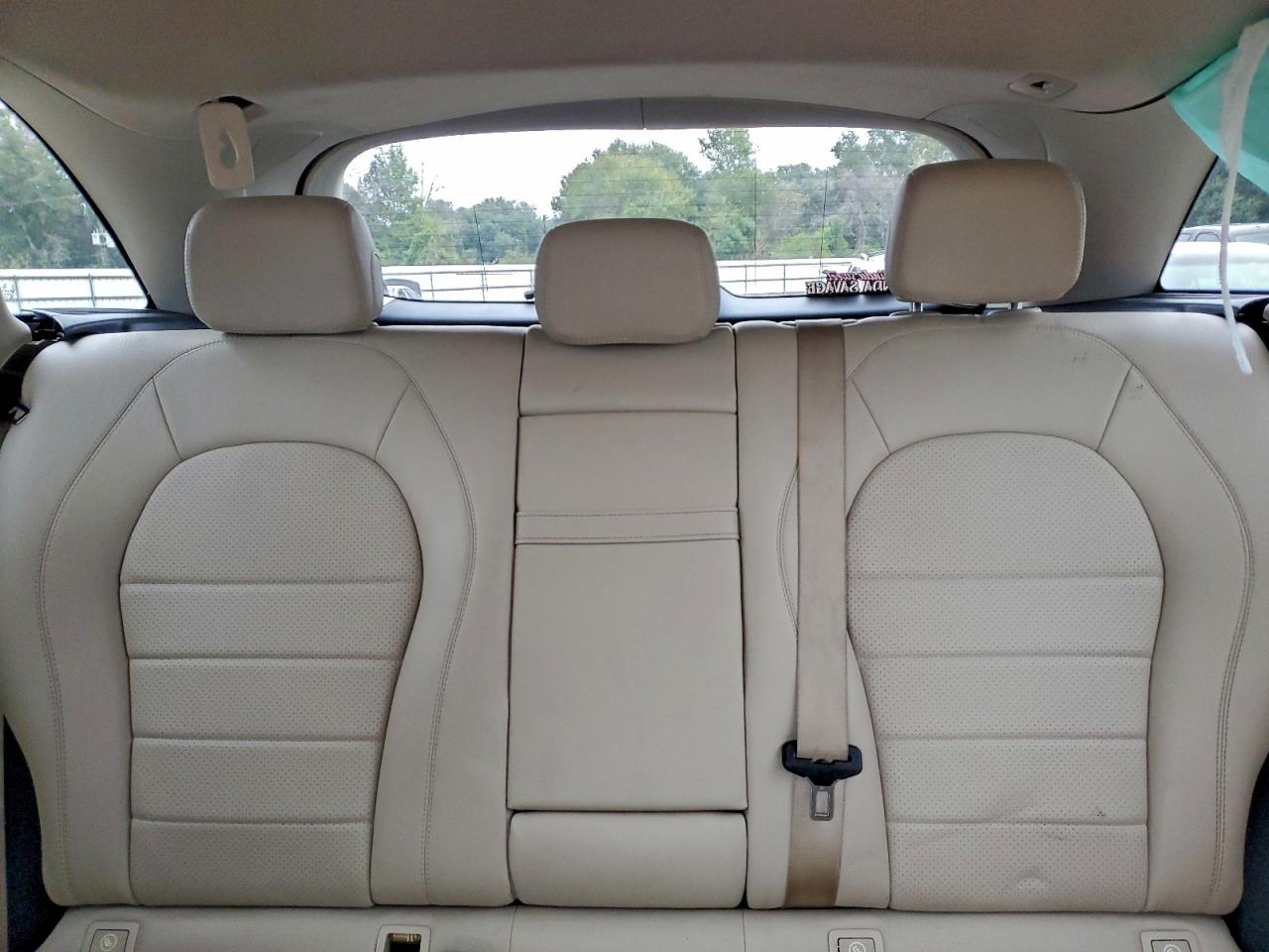 2016 MERCEDES-BENZ GLC 300 photo 28