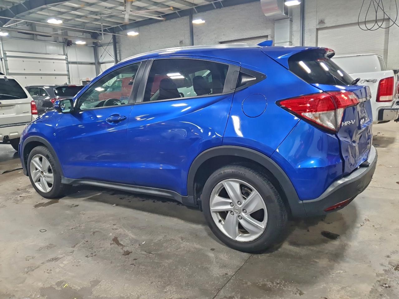 2019 HONDA HR-V EX photo 2