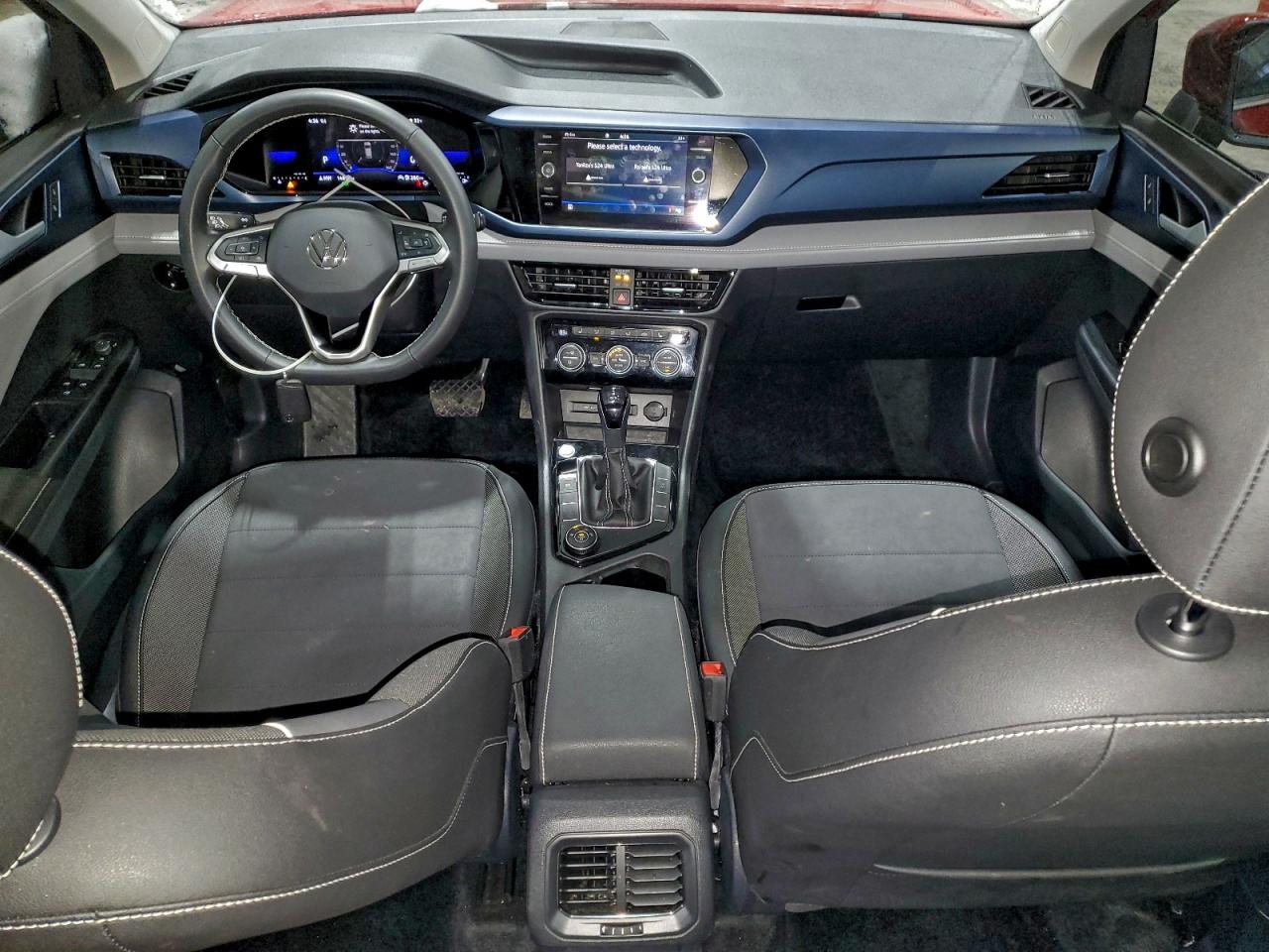 2024 VOLKSWAGEN TAOS SE photo 8