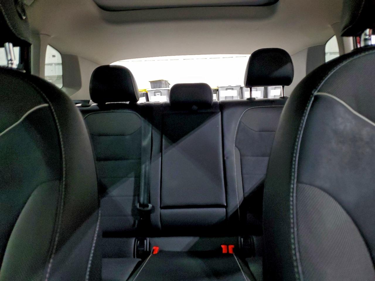 2024 VOLKSWAGEN TAOS SE photo 10