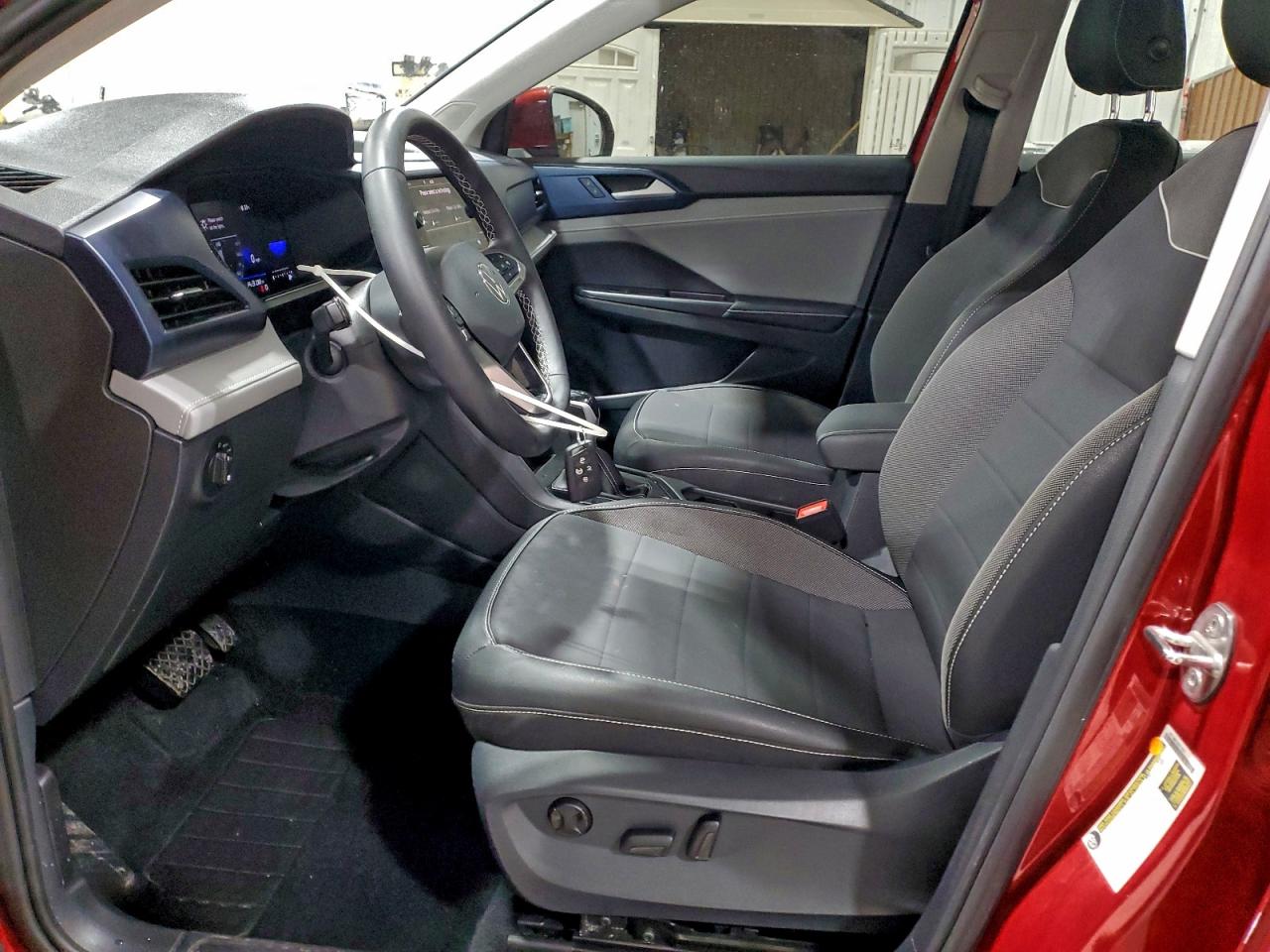 2024 VOLKSWAGEN TAOS SE photo 7