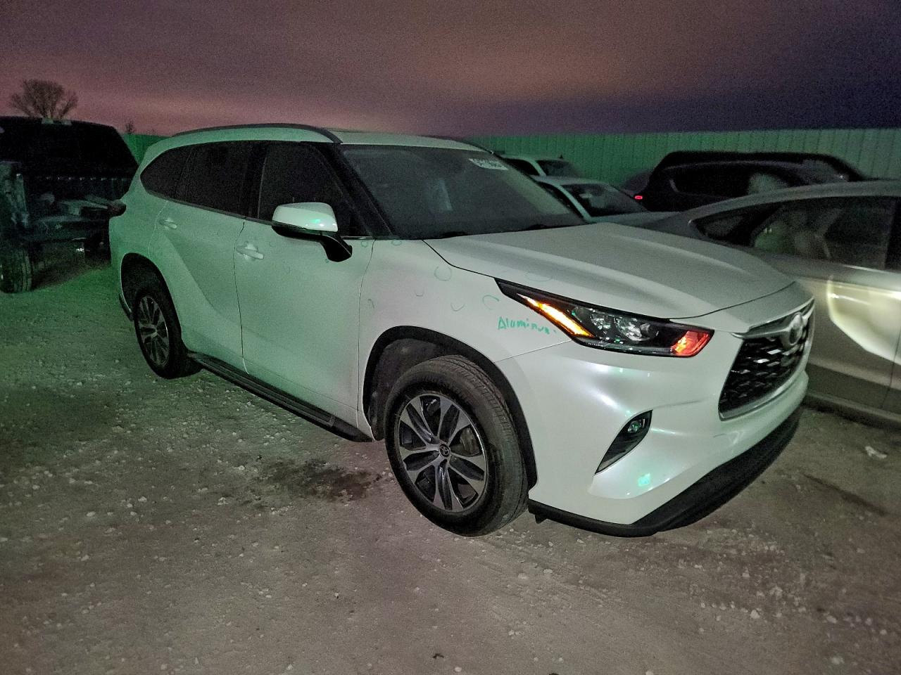 2020 TOYOTA HIGHLANDER photo 7