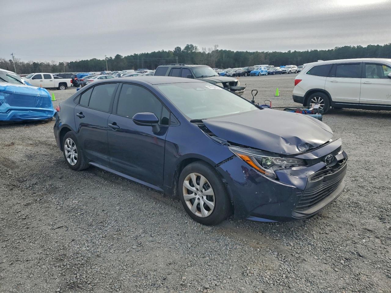 2024 TOYOTA COROLLA LE photo 4