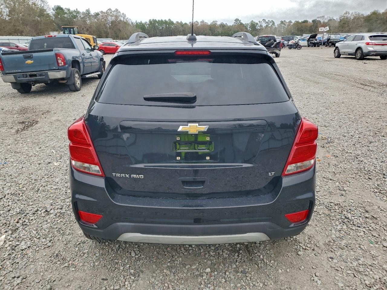 2017 CHEVROLET TRAX 1LT photo 11