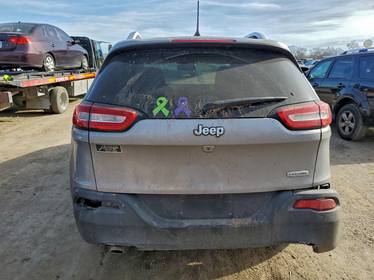 2017 JEEP CHEROKEE LATITUDE photo 6