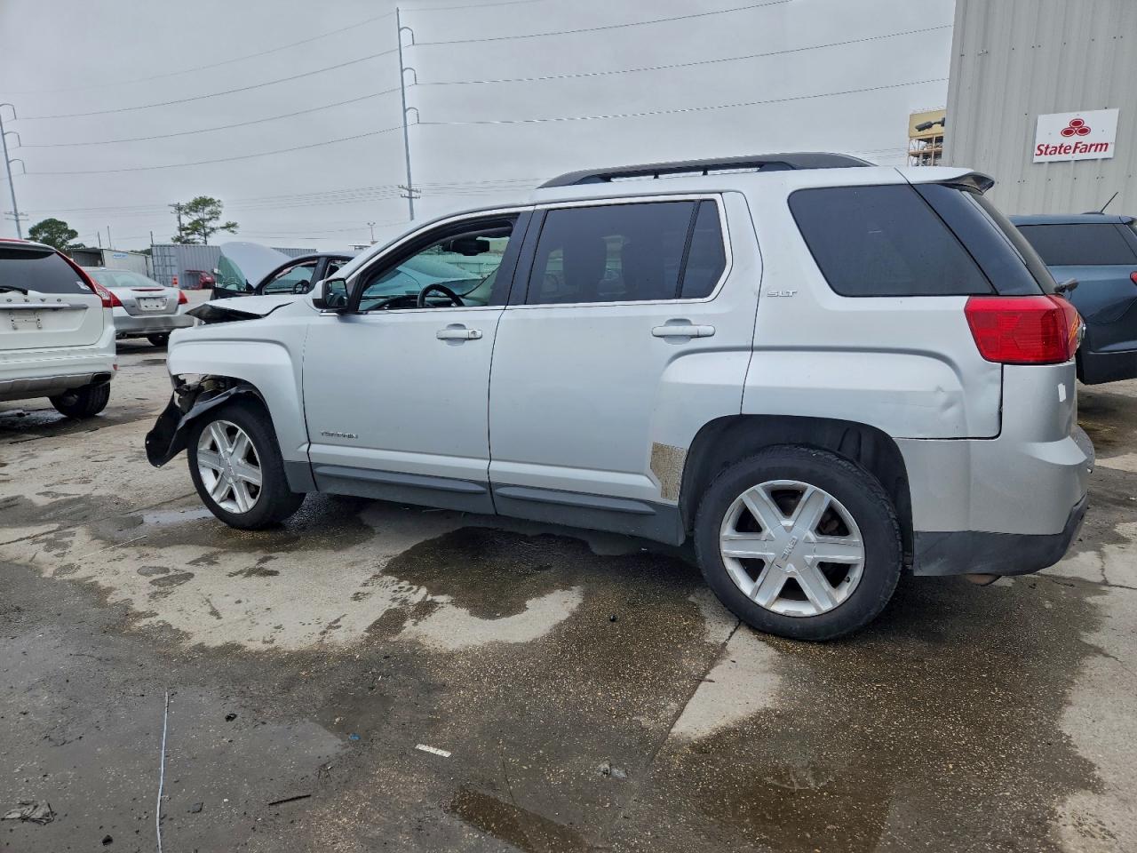 2012 GMC TERRAIN SLT photo 3