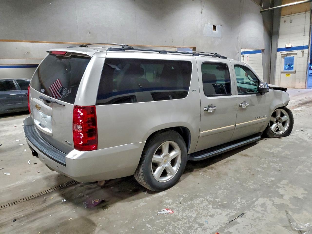 2008 CHEVROLET SUBURBAN C1500 LS photo 5