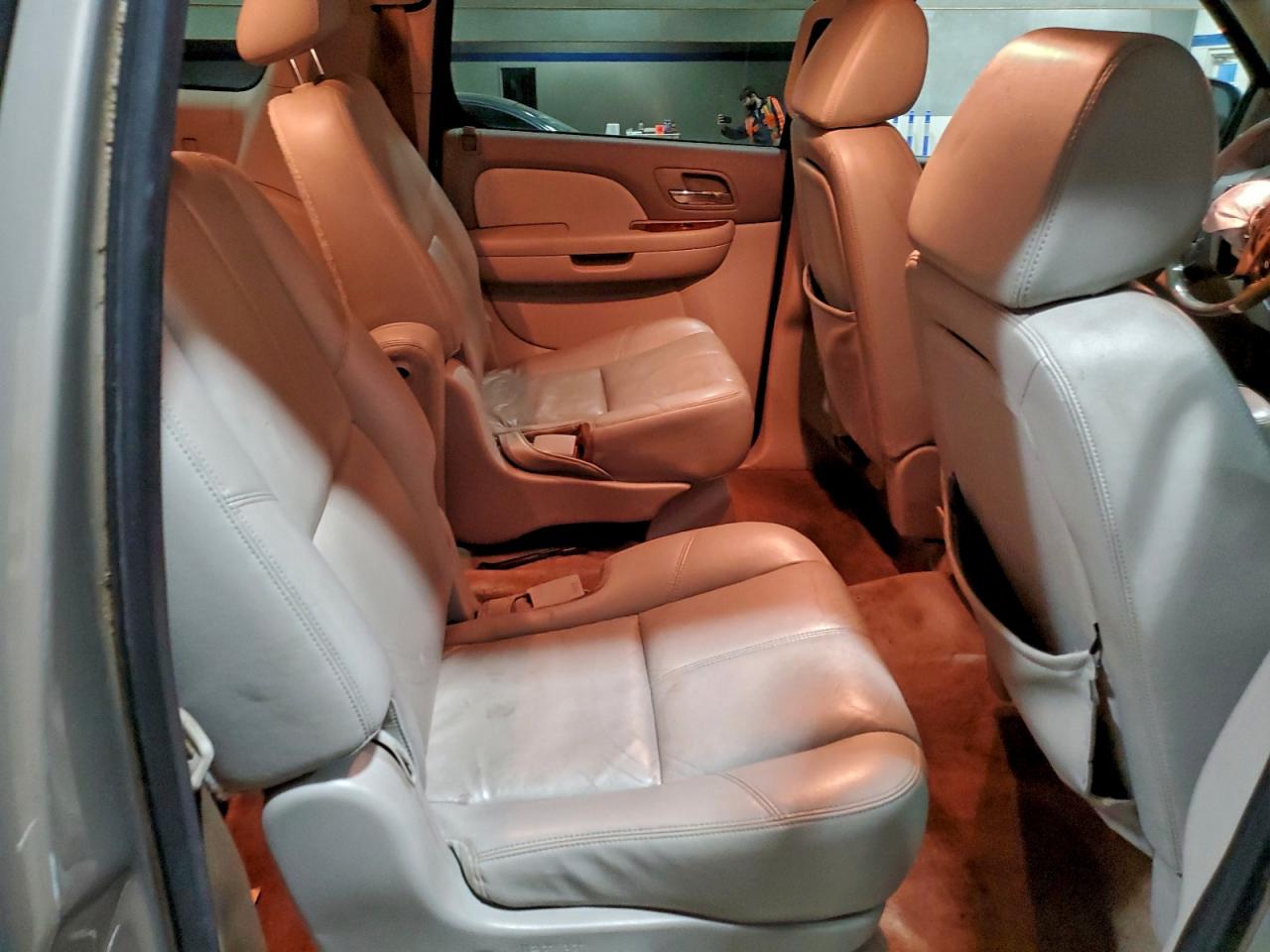 2008 CHEVROLET SUBURBAN C1500 LS photo 21