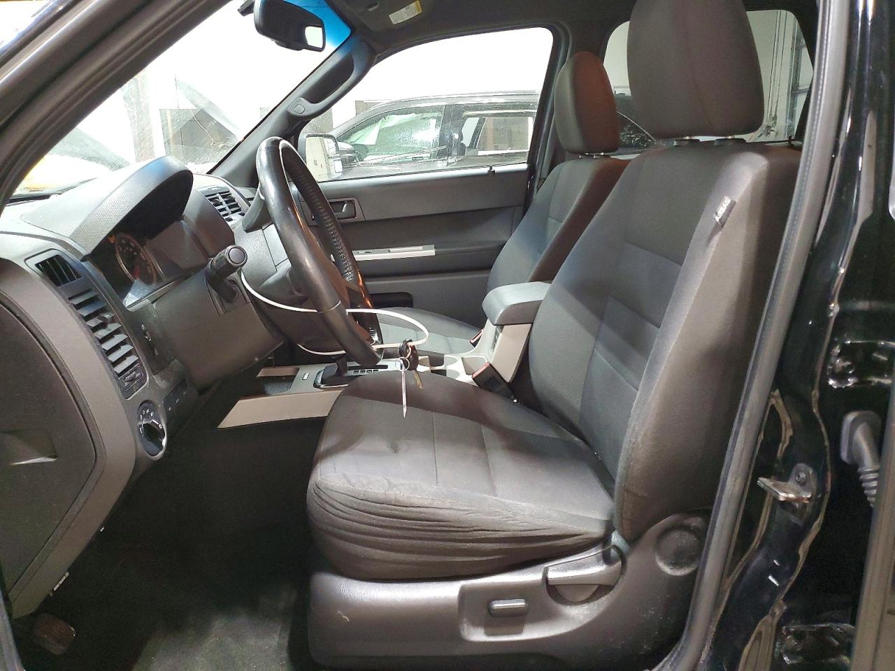 2012 FORD ESCAPE XLT photo 7