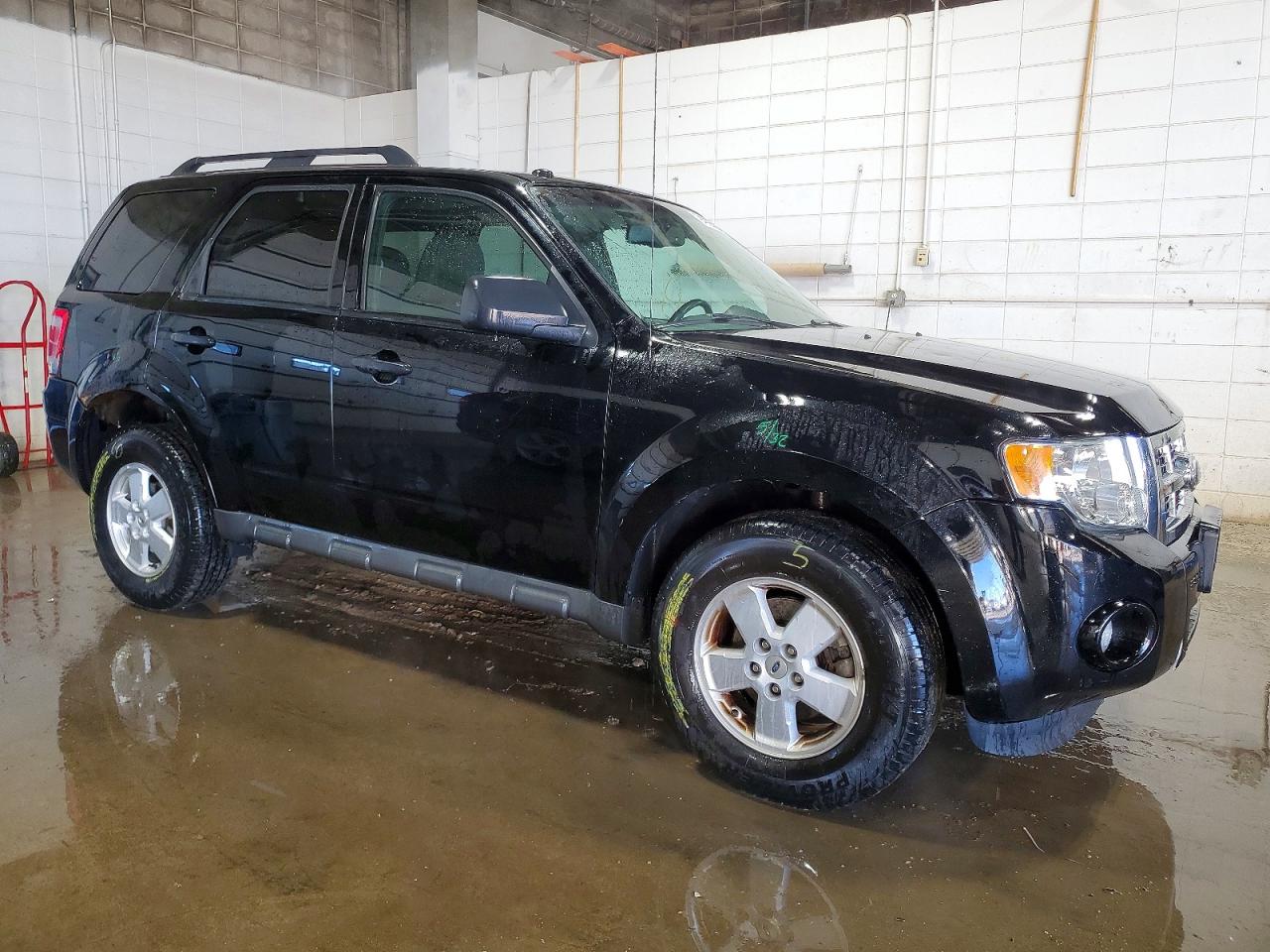 2012 FORD ESCAPE XLT photo 4