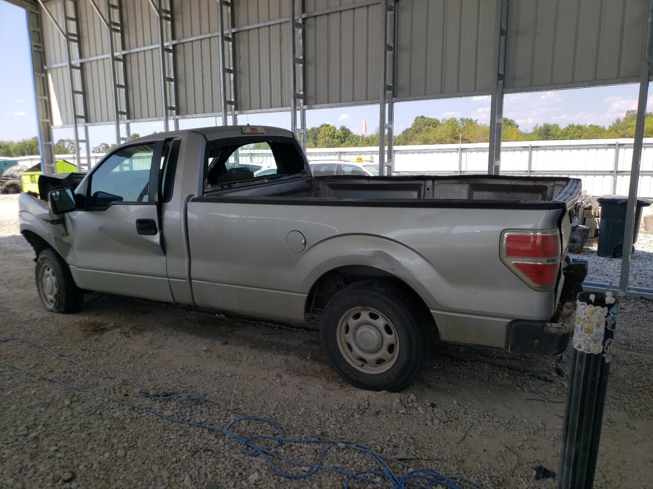 2011 FORD F150 photo 4