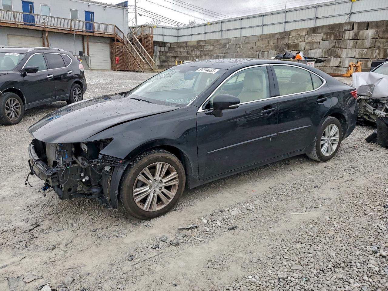 2013 LEXUS ES