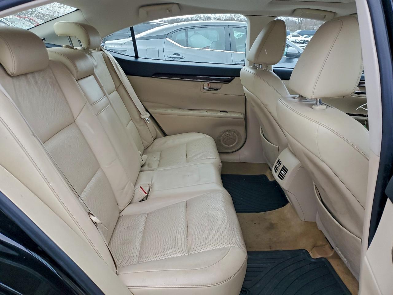 2013 LEXUS ES 350 photo 28