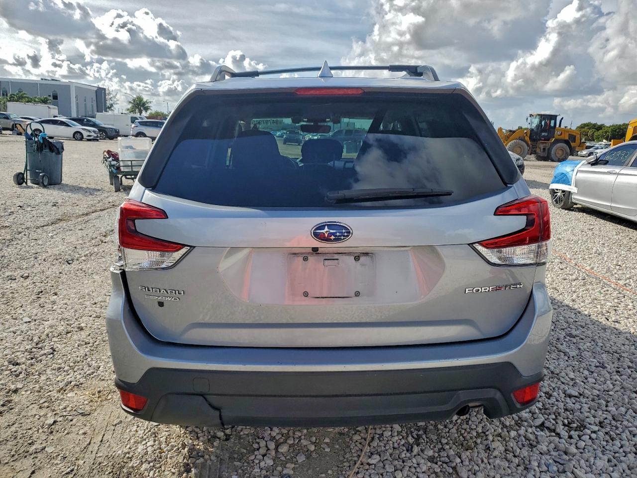 2021 SUBARU FORESTER PREMIUM photo 11