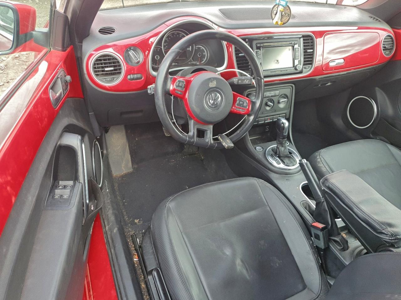 2013 VOLKSWAGEN BEETLE photo 15